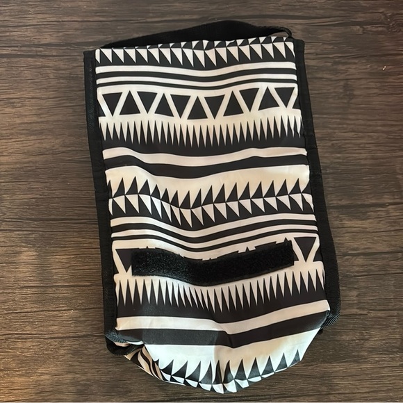 Lunchbox - Picture 2 of 3